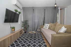 LoLa's Apartment